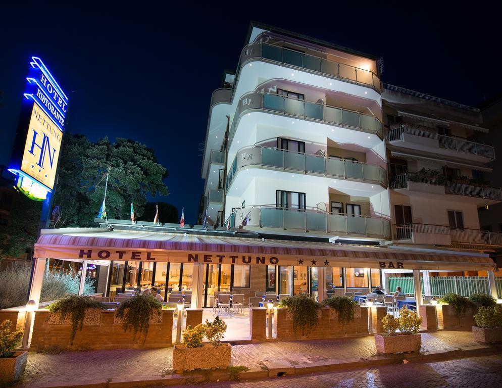Hotel Nettuno Sottomarina Exterior photo